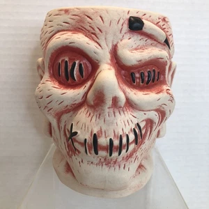Trader Sams Grog Grotte Tiki Shrunken Zombie Head Tasse 3rd Edition Rot Disney - Bild 1 von 6