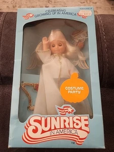 Sunrise in America Kostüm Party Puppe & Bettelarmband 1982 Gatabox 3206-2 NRFB - Bild 1 von 2