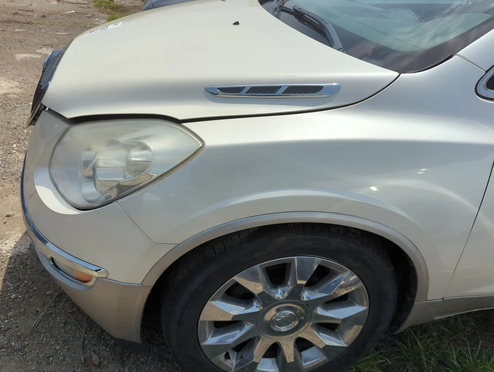 Guardabarros de conductor Buick Enclave 2008-2012 ACL6K Foto 1 de 1