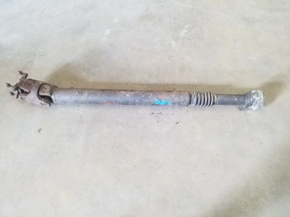 Eje de transmisión delantero - 6,8 L | Se adapta a Ford Excursion 2000-2005 Foto 1 de 4