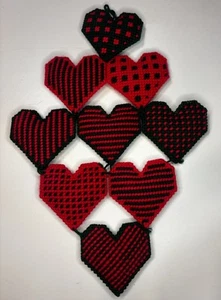 ❤️Wall Hanger Heart Needlepoint Plastic Canvas Homemade Valentines - Picture 1 of 6