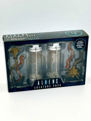 Aliens CREATURE PACK (excelente estado) cámaras de estasis abrazadores faciales NECA 2016 Foto 1 de 3