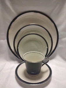 EBONY BY SHENANGO, U.S.A., AMERICAN MANOR LINE - four 5 Piece Place settings. - Picture 1 of 7
