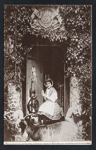 Postkarte Llandudno Conwy Wales Spinnrad Penrhyn Old Hall Kostüm Waliser - Bild 1 von 3