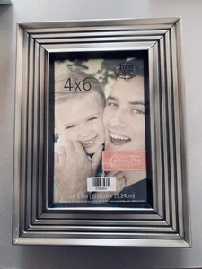 Green Tree Gallery Pewter Picture Frame For 4” X 6”. - Picture 1 of 3