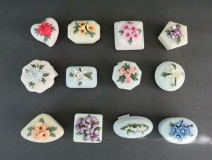 Small Bisque Porcelain Ring/Trinket Box~Flowers of the Capodimonte Palace~Italy