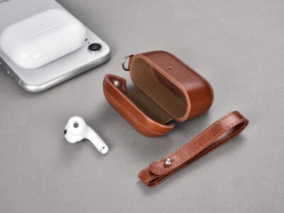 Capa de couro genuíno para AirPods, AirPods Pro e AirPods 3 com alça destacável - Imagem 1 de 4