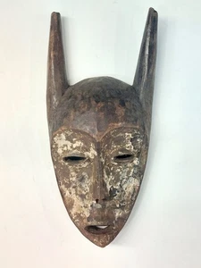 Old Vintage Lega Horn Tribal Hand-Carved Wooden African Mask - 11" x 5" x 2¼" - Picture 1 of 14