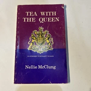 Tea With The Queen, Nellie McClung, Paperback 1980 - Foto 1 di 11