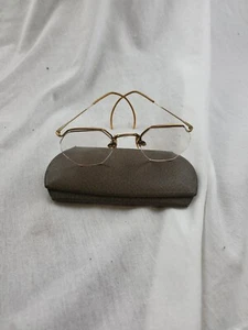 Bausch & Lomb Optical Ful-Vue 1/10 12 KT Gold Filled Glasses W/ Ear Hook & Case - Picture 1 of 4