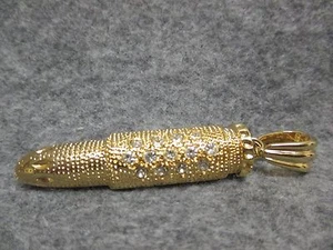 NUEVO Pistola Bala Hip Hop Rapero Bling Colgante Tono Dorado con Estrás 3.5" Largo - Imagen 1 de 3