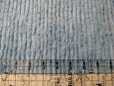 Tela de chenilla de algodón azul bebé claro REMANNANT 8" de largo x 21" de ancho Foto 1 de 4