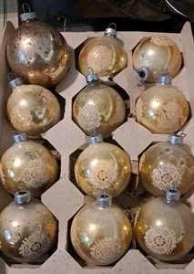 12 Ornamenti Vintage Brite Lucido USA 11 Vetro Mica Mercurio Stencil 1 Oro Massiccio - Foto 1 di 3