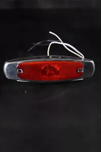 Grote 45662 Low-Profile Red Clearance Marker Lights W/ Bezel & Reflector - Foto 1 di 4