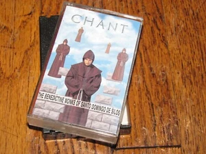 CHANT THE BENEDICTINE MONKS OF SANTO DOMINGO DE SILOS - ANGEL CASSETTE TAPE - Picture 1 of 2