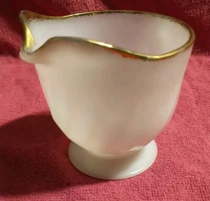 Anchor Hocking Fire King Swirl White Milk Glass Gold Rim Creamer - Picture 1 of 3
