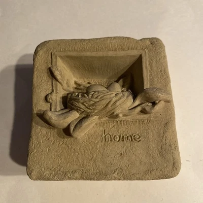 Carruth 2006 Hogar Nido de Pájaro Ladybug Piedra Fundida a Mano Gancho de Cemento o Independiente Foto 1 de 3