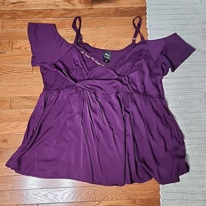 Disney Her Universe Cold Shoulder Top Purple Aladdin V-Neck Strap Stretch Plus 5 - Picture 1 of 6
