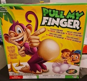 583. Pull My Finger Farting Monkey Game Jakks Complete & Good Condition - Picture 1 of 1