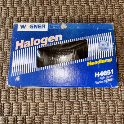 Faro halógeno de haz alto Wagner H4651 NOS Foto 1 de 2