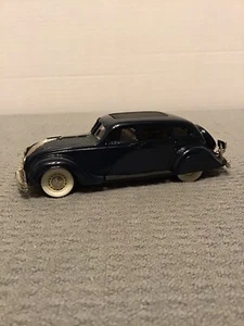Brooklin BRK7 Chrysler Airflow 1934 4 door sedan 1:43 MIB - Picture 1 of 10