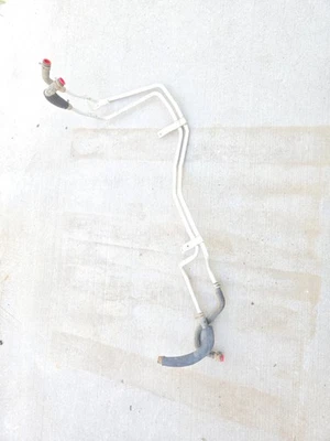 2017-2022 道奇 RAM 1500 加热器芯供应和回流软管 68297637AA — 第 1/4 张图片