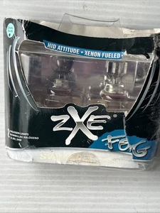 Luz antiniebla halógena de alto rendimiento SilverStar zXe SYLVANIA - 5202 (PS24W) - Imagen 1 de 3