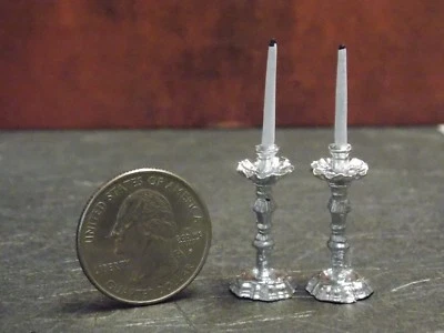 DOLLYS GALLERY Dollhouse Miniature Carter Grove Candlesticks Pair Candles Silvr 1:12 scale Z253