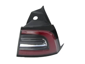 dp41007 Tesla Model 3 2017 2018 2019 2020 2021 Rear RH Outer Tail Light OEM - Picture 1 of 7