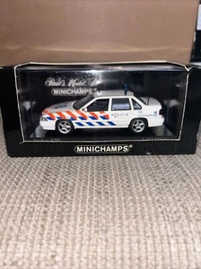 MINICHAMPS 171890 VOLVO S70 SALOON DUTCH POLITIE LIM.ED -WHITE 1:43- MINT IN BOX - Picture 1 of 4