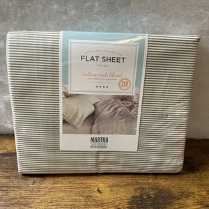 Martha Stewart Everyday komplettes flaches Blatt, grüner Streifen, 250 Fadenzahl - Bild 1 von 7