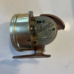 Rare Vintage Horrocks-Ibbotson Valiant Spincast Fishing Reel. 1909 Model B - Picture 1 of 5