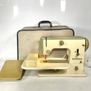 BERNINA 600 Sewing Machine In Original Case With Books & Accessories - Working - Picture 1 of 24