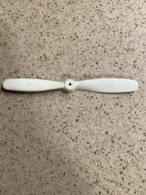 "Hélice blanca de nailon RC 7""- 3 P" Foto 1 de 2