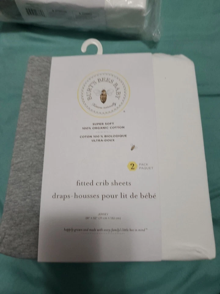 Sábana bajera Burt's Bees Baby 100 % algodón orgánico en gris y blanco paquete de 2 Foto 1 de 2