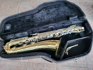 BUESCHER 400 BARITONE SAXOPHONE,need adjust./SAX SASSOFONO BARITONO da sistemare - Foto 1 di 24