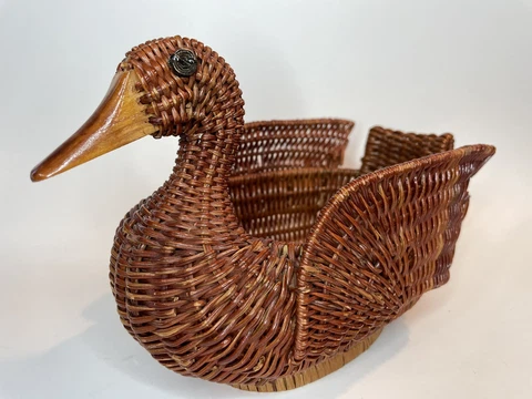 Rattan & Wood Duck Basket Wicker Plant Holder Retro Country Cover