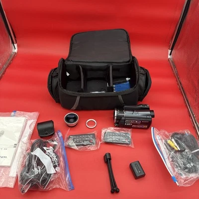 Sony Handycam HDR-XR550V 240GB HDD 10x Optical Zoom Handheld Digital Camcorder - Image 1 of 4