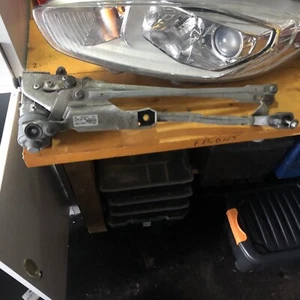 Ford Fiesta Zetec Mk7.5 3Door 14-2017 Wiper Motor front & Linkage 3397021587 N64 - Picture 1 of 2