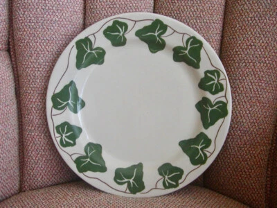 Pratos de jantar Hartstone Ivy 10" inicializados pelo artista 6 disponíveis - Imagem 1 de 3