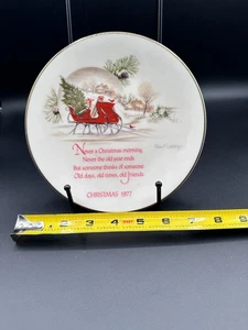 Christmas Keepsake Plate 1977 by Robert Laessig Designer’s Collection WWA Japan - Picture 1 of 4