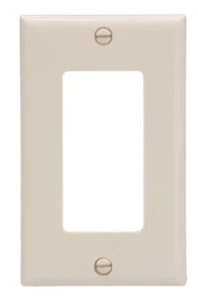 Decorator Outlet / Switch Wall Plate Cover Light Almond - 1 Gang - Picture 1 of 3