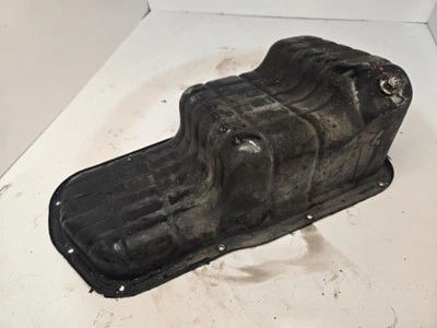 Carrocería dura Nissan KA24E cárter de aceite D21 Foto 1 de 4