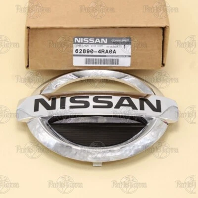Rejilla radiador emblema delantero original Nissan MAXIMA 2016-2019 62890-4RA0A Foto 1 de 4