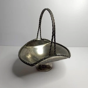 Vintage Large Unmarked Silverplate Handled Basket Made in India - Picture 1 of 7