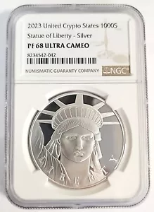 Statua della Libertà 1 oz moneta d'argento proof 0,00001 Bitcoin UCS 2023/ MS68 NGC - Foto 1 di 10