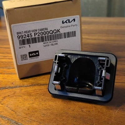 Genuine Kia Bracket Rear View Camera 99245-P2000QQK - Image 1 of 4