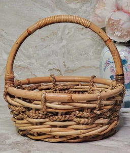 Vintage Handwoven Bamboo Gathering Basket with Center Handle 12" - Picture 1 of 9