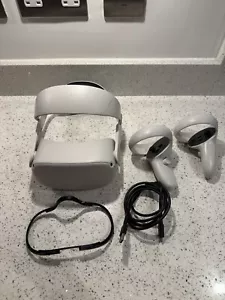 Oculus Meta Quest 2 64gb VR Headset - Good Clean Condition - No Face Plate - Picture 1 of 15