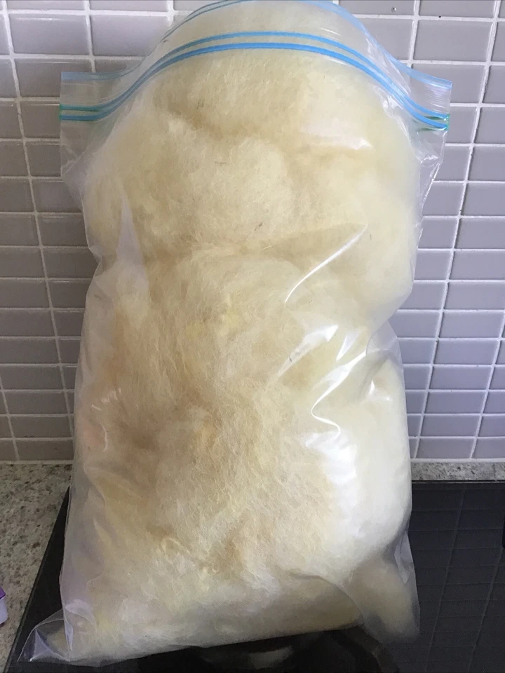 Australian sheepwool 100grams hand washed  hand  carded. - Image 1 of 3